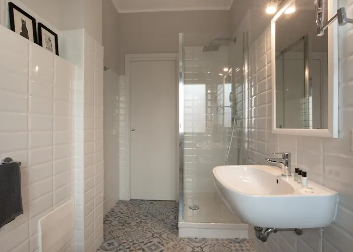 Daire Brick & Arch Roma